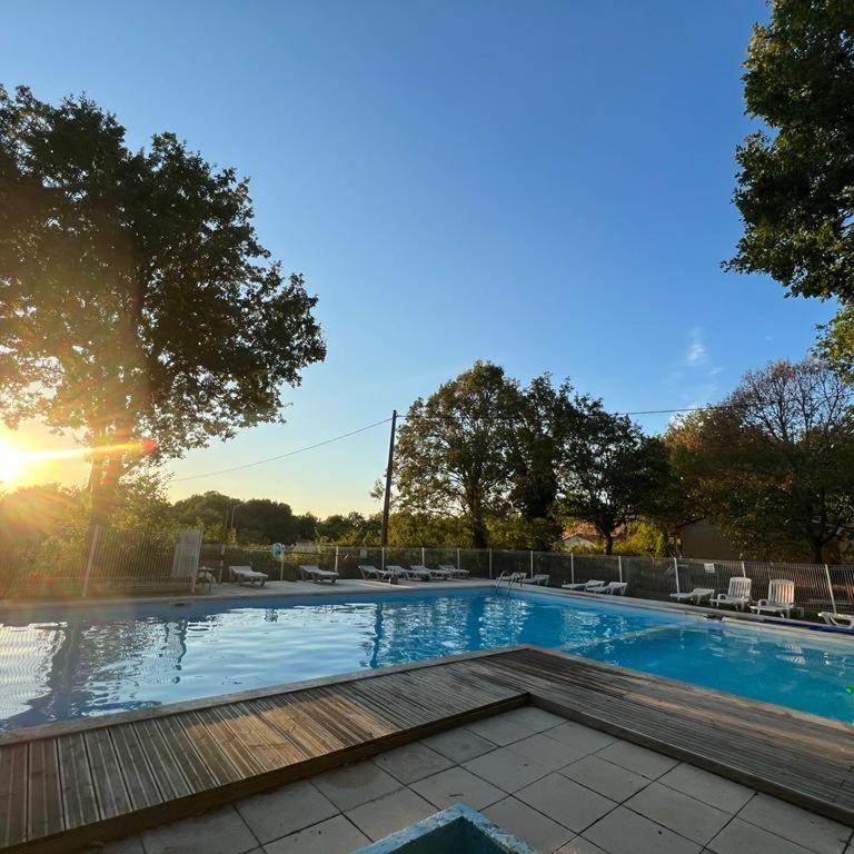 7-Gite-7 Personnes Au Coeur De La Nature /Piscine Saint-Aubin-de-Nabirat Dış mekan fotoğraf